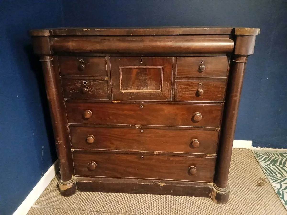 Scotch Chest of Drawers - Image 1