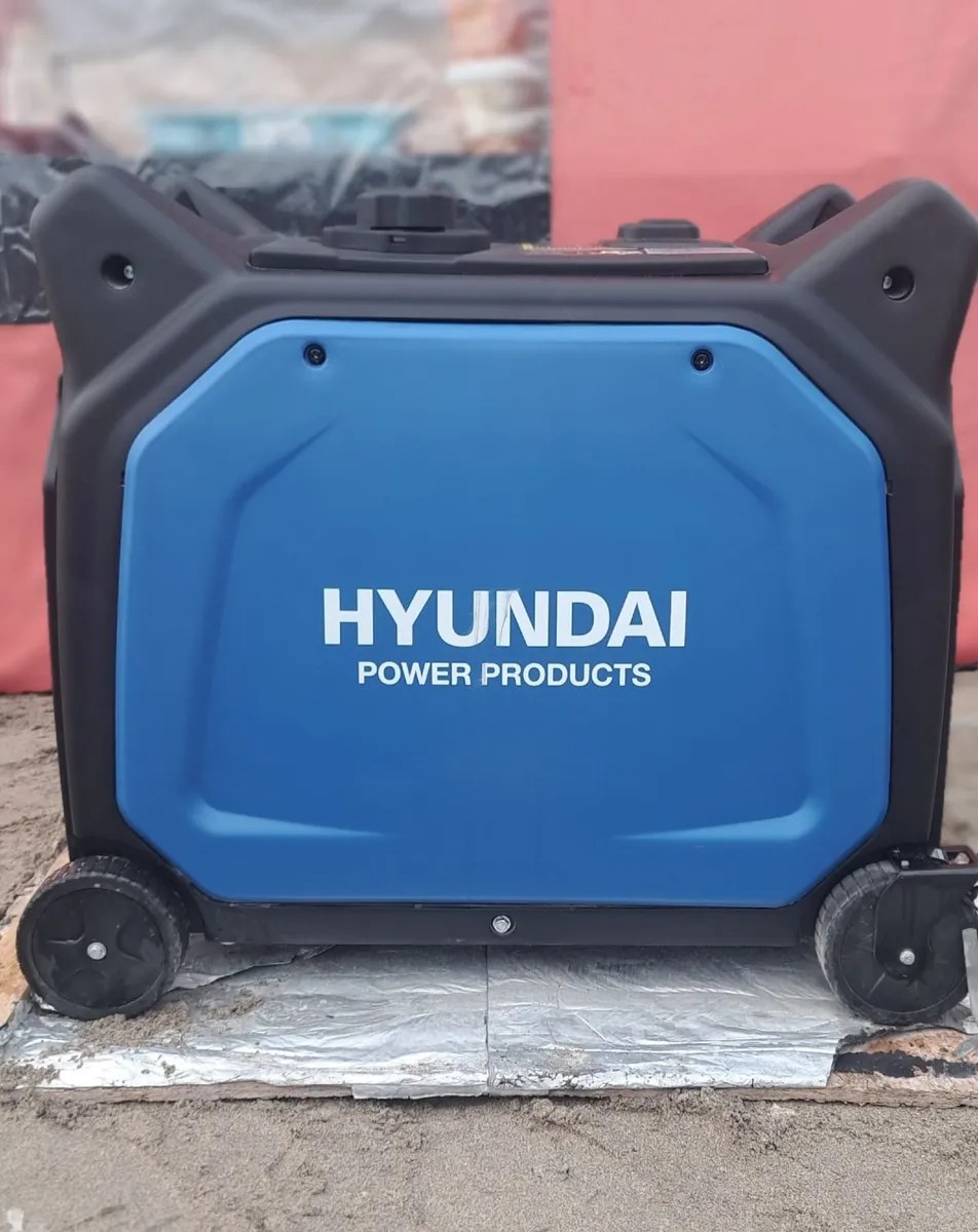 Hyundai hy6500 Inverter Generator - Image 3