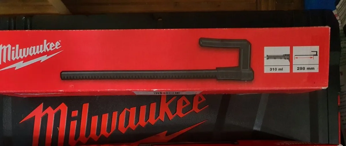 Milwaukee Caulk Gun Plunger Rod - Image 1