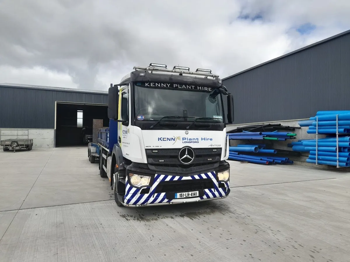 Mercedes 2443 Antos Tipper VGB - Image 3