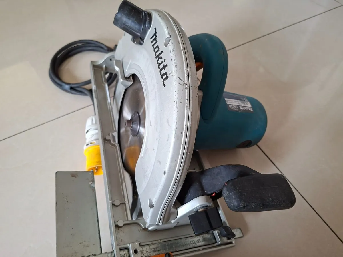 Makita 5903R 235mm Circular Saw 110v - Image 2
