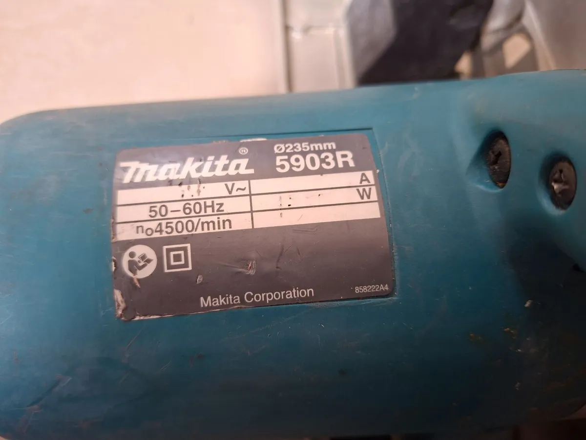 Makita 5903R 235mm Circular Saw 110v - Image 4