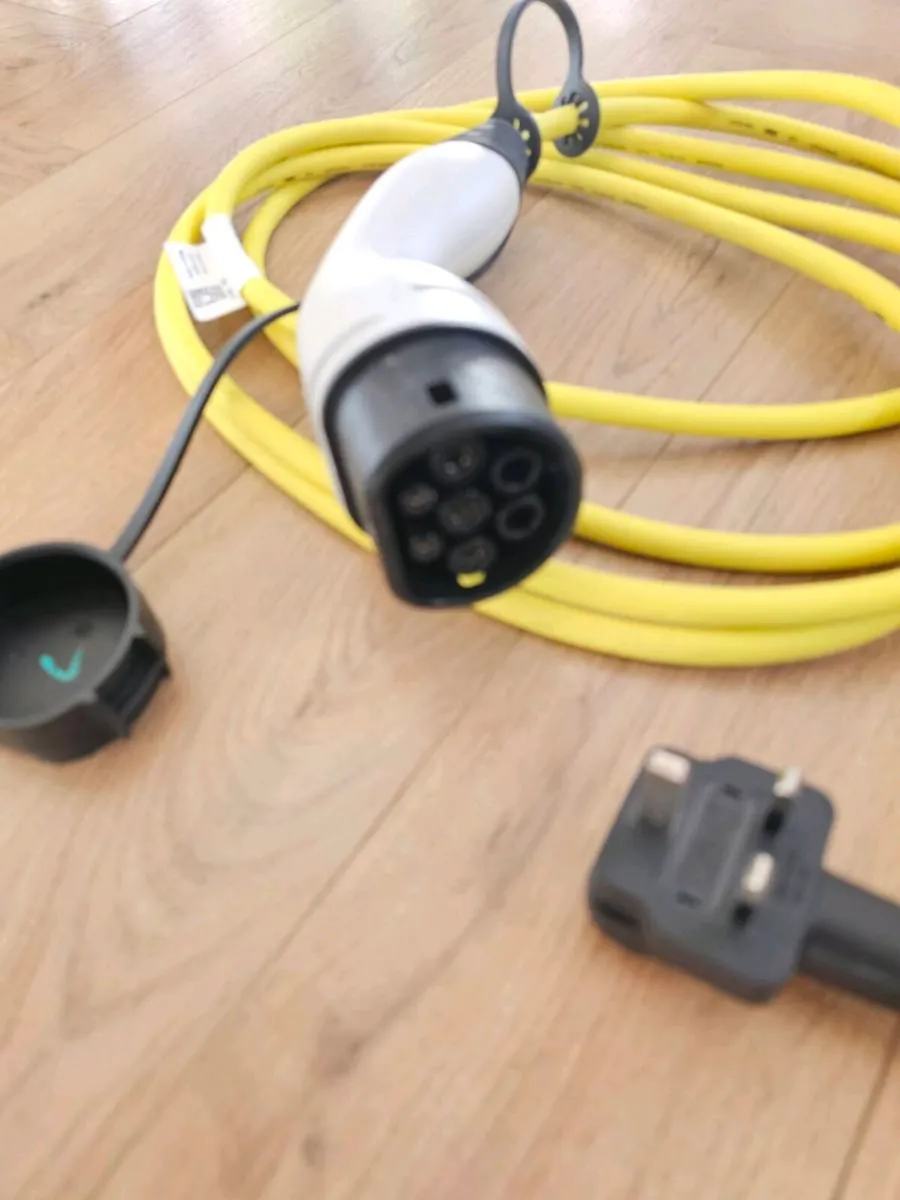 Portable charger VW 10A 2.4 kW Type2 - Image 2