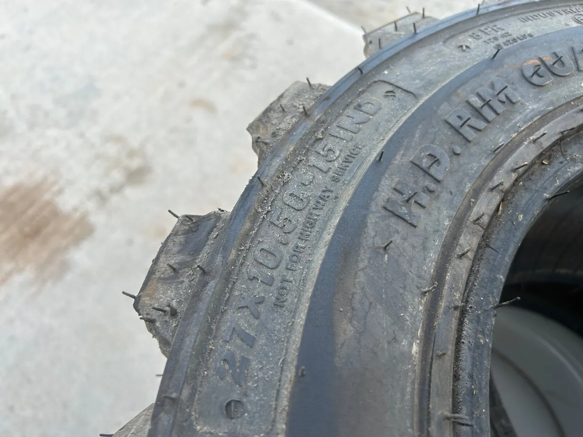 Industrial Wheels for Compact Tractor - Image 4