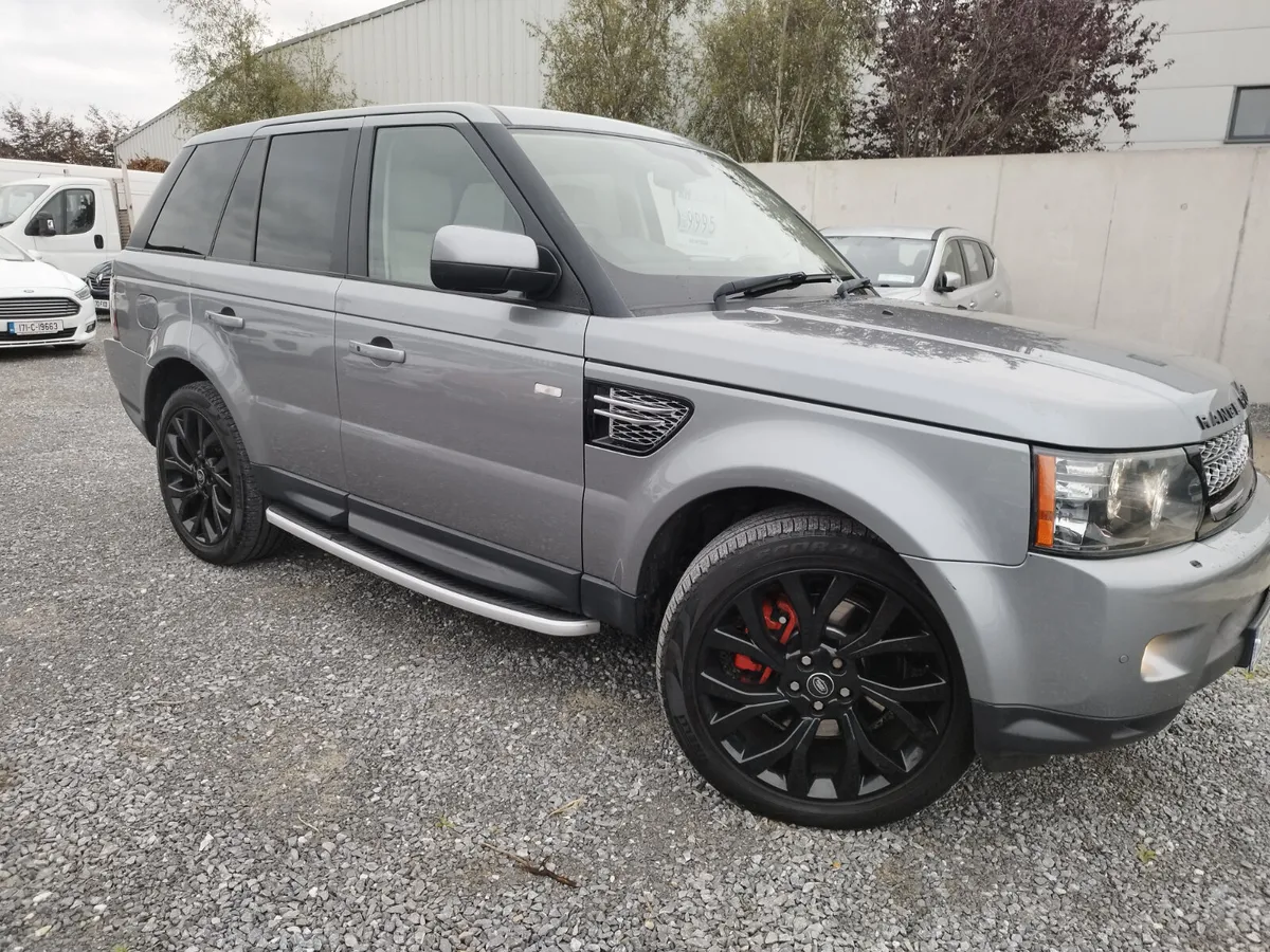 2013 range rover sport 3.0 sdv6 HSE black edition - Image 2