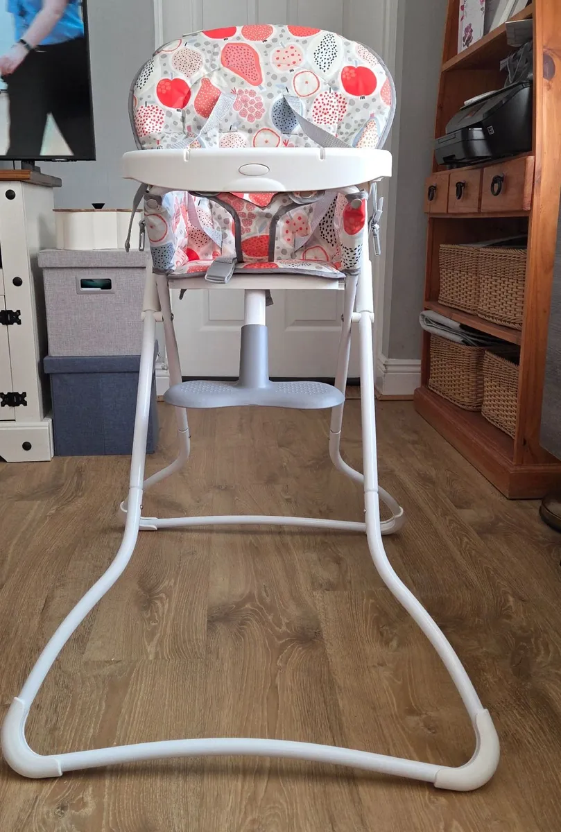 Baby's high chair - Image 3