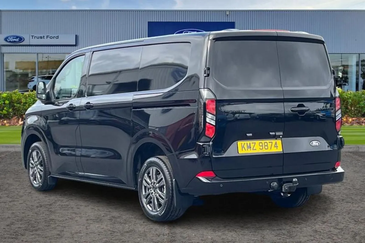 Ford Transit Custom 280 Limited L1 SWB FWD 2.0 Eco - Image 2