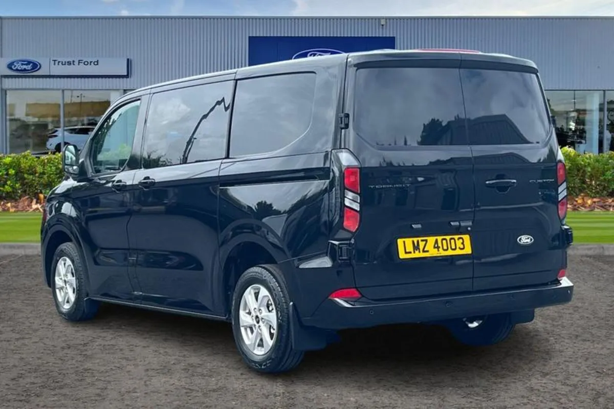 Ford Transit Custom 320 Limited L1 SWB Double Cab - Image 2