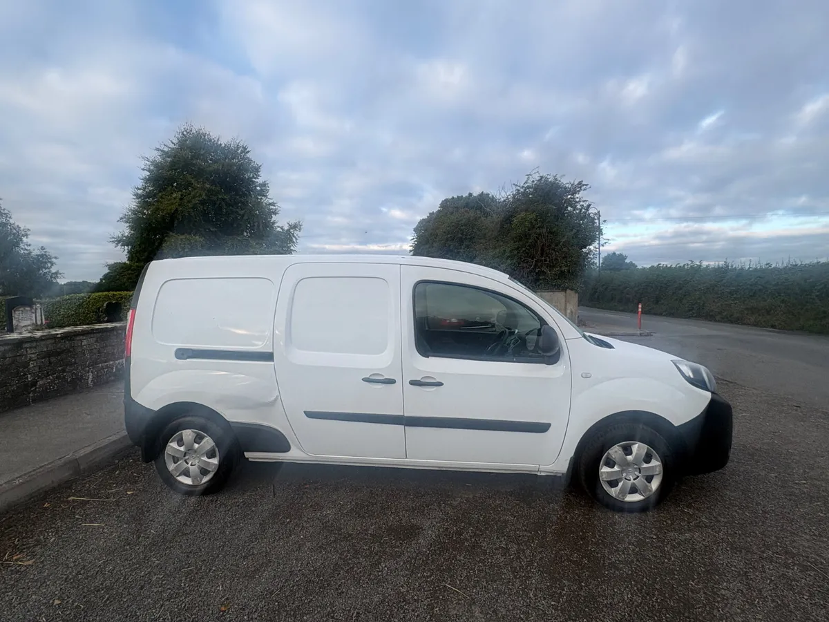 2020 Kangoo EV , automatic - Image 4