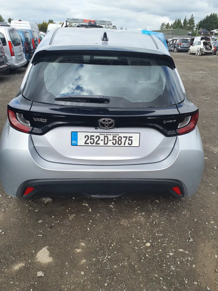 Toyota Yaris 2025 - Image 1