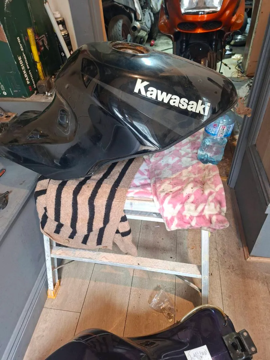 zzr 1100D fairings - Image 1