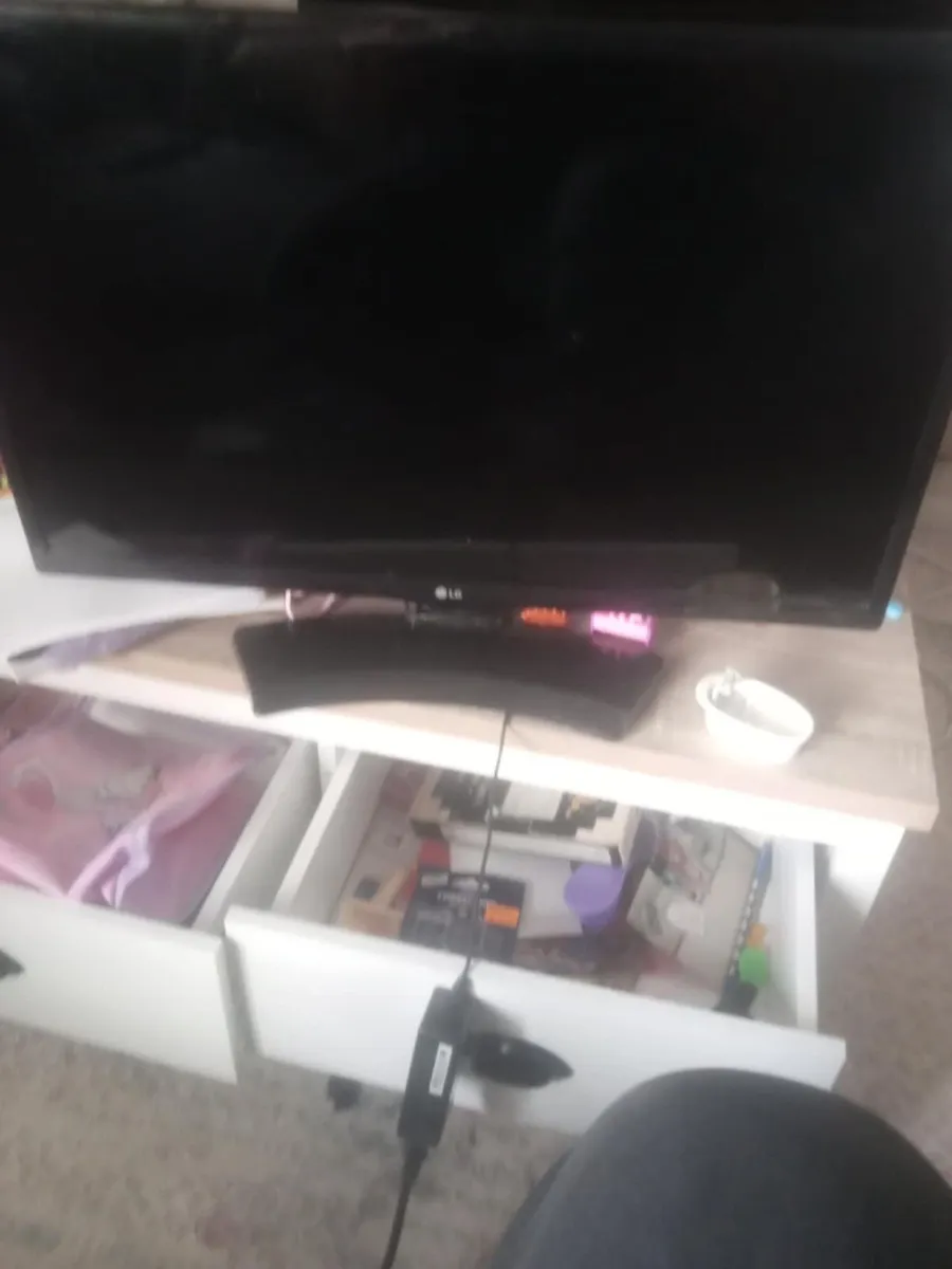 T v