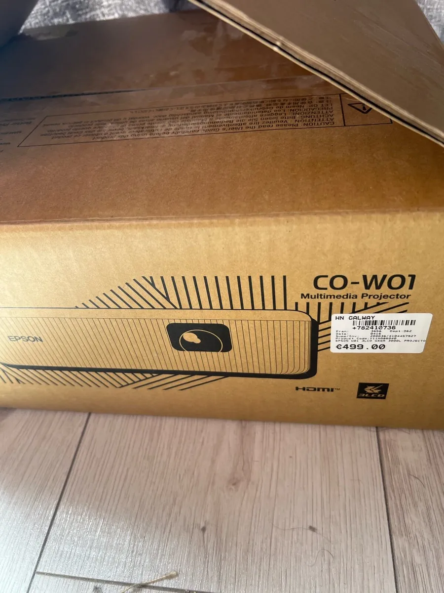 Epson projector - Image 2