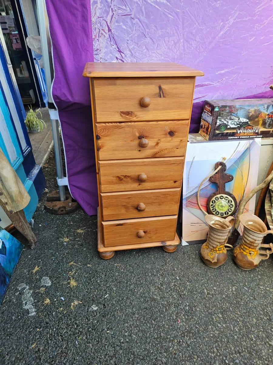 Pine Chest of Drawers - Image 1