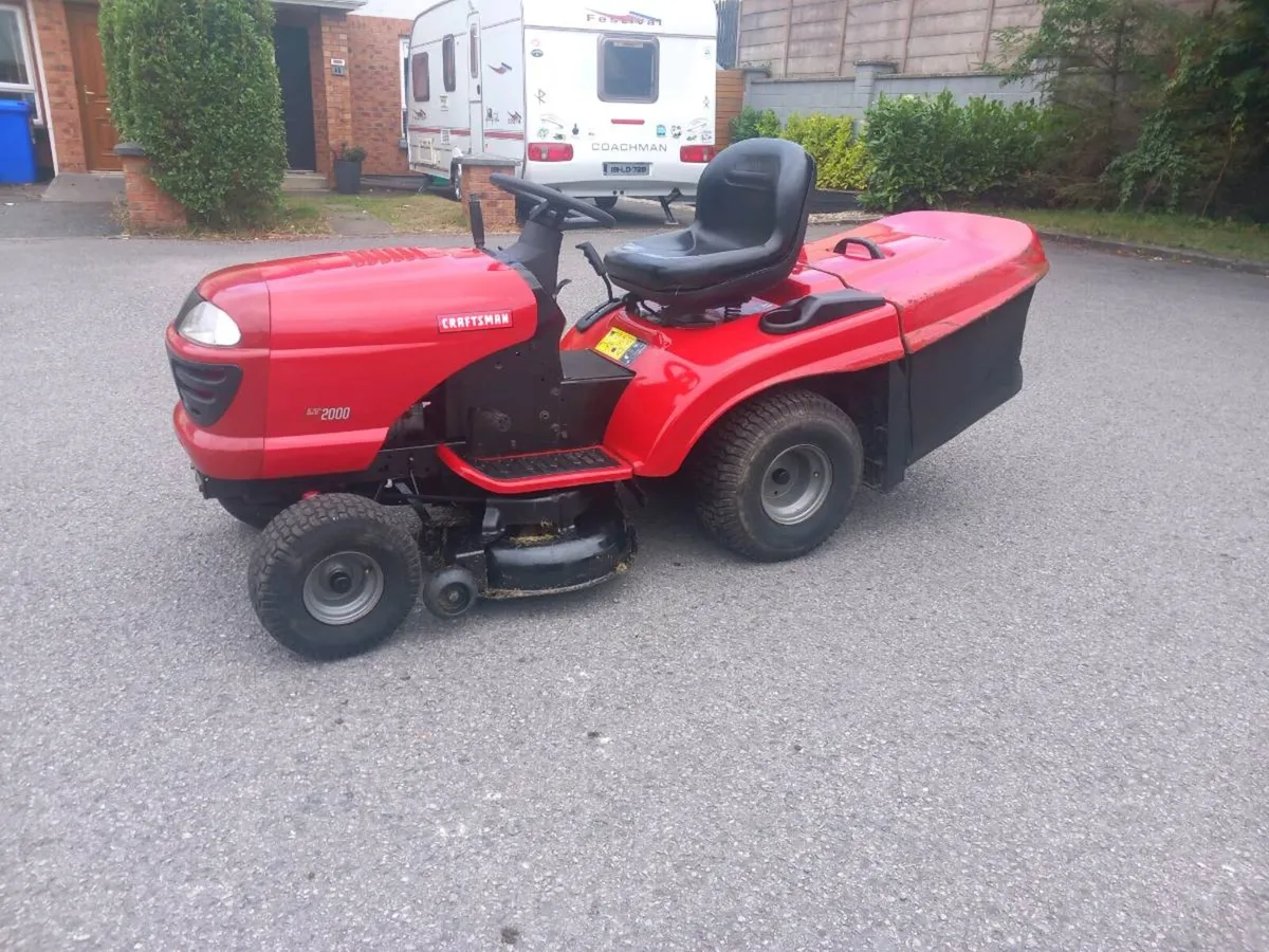 Ride on lawnmower - Image 2