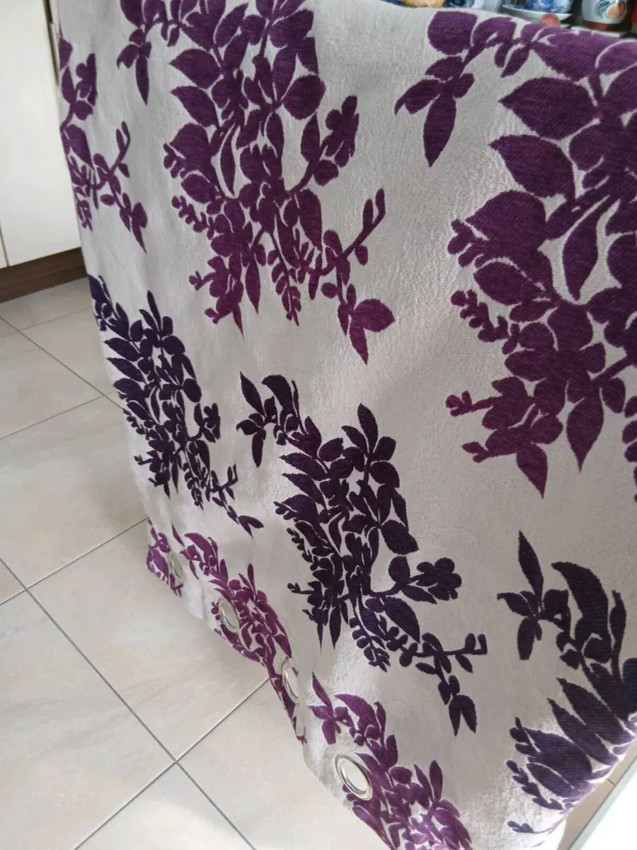 PAIR LINED CURTAINS LIKE NEW - Image 1