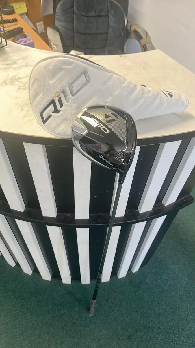 AS NEW Taylormade Qi10 9.0  Stiff ONLY €349 - Image 3