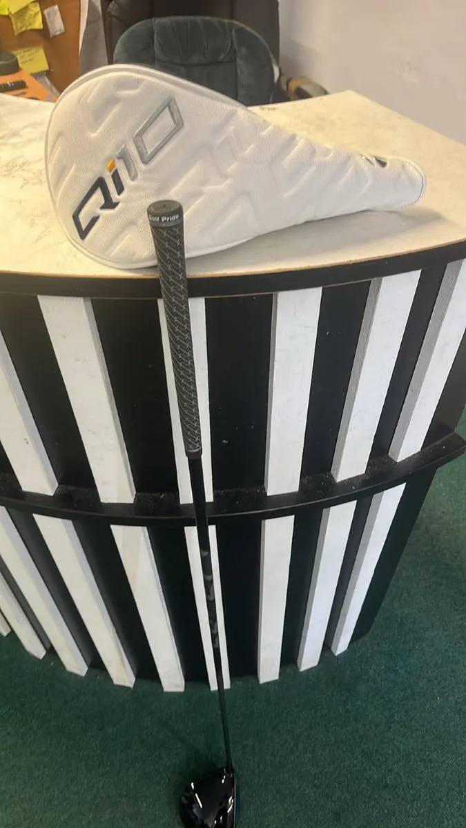 AS NEW Taylormade Qi10 9.0  Stiff ONLY €349 - Image 4