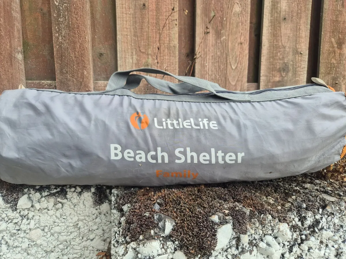 Tent / Beach Shelter - Image 2