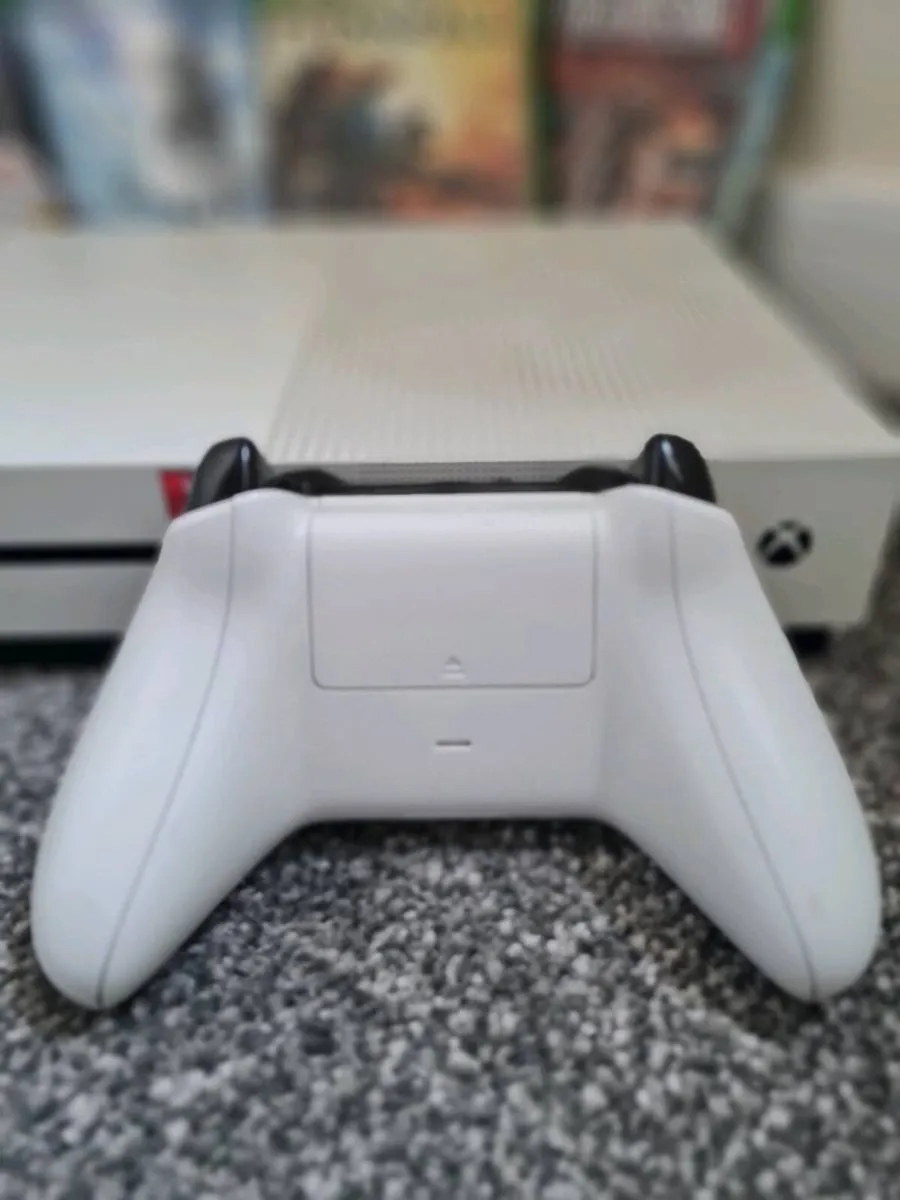 Xbox One S 500GB, Bundle. - Image 3