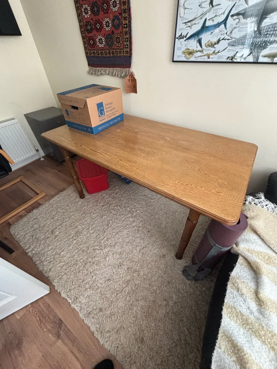 Kitchen table - Image 2