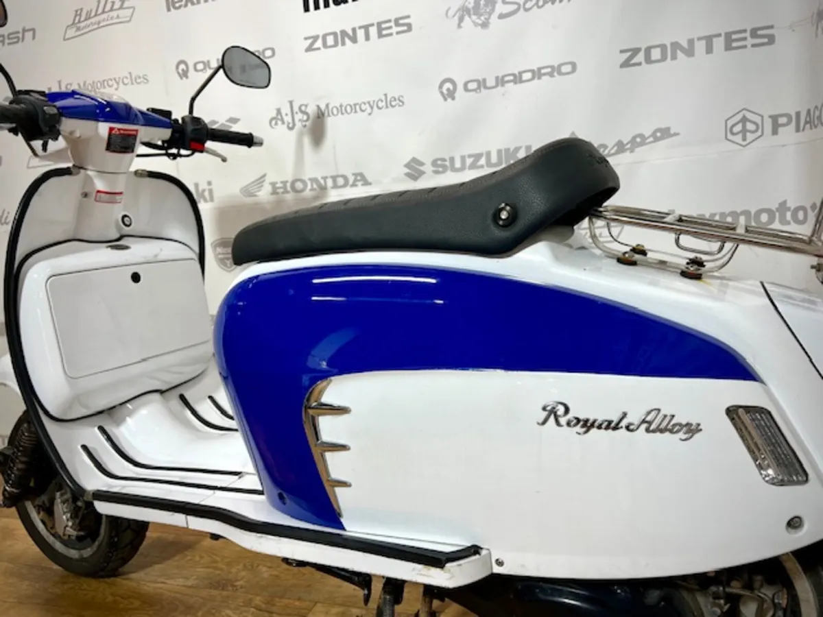 PRE-OWNED Royal Alloy GT125 2020 - Image 4