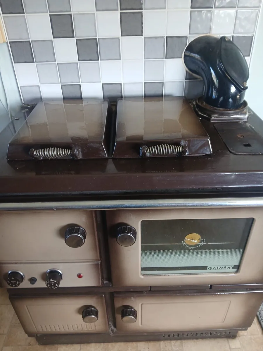 Stanley range cooker - Image 2