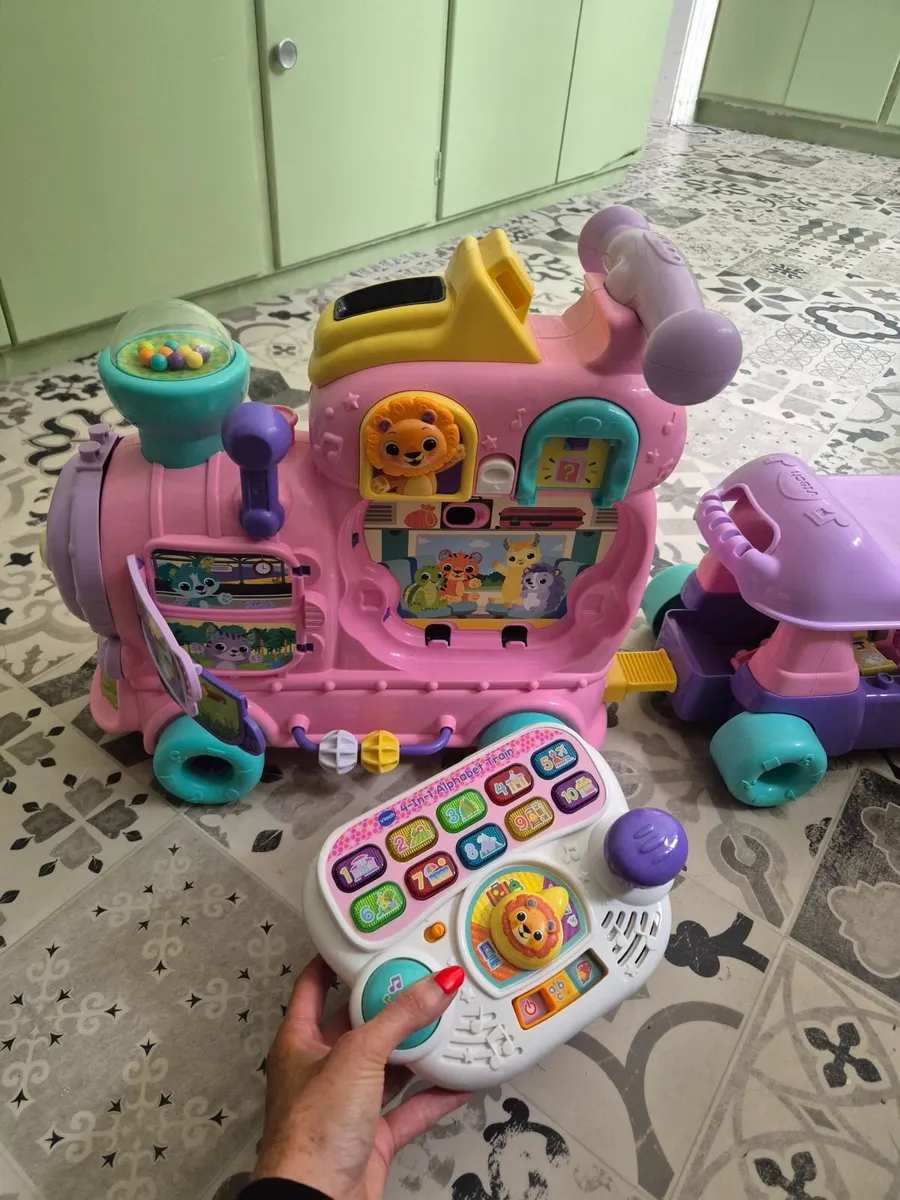 Vtech Baby Alphabet 4 in 1 Train - Image 4