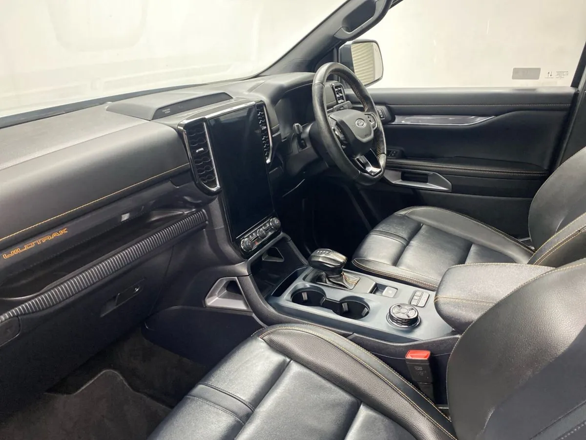 Ford Ranger RANGER DC WILDTR 3.0 L TDV6 EBL - Image 2