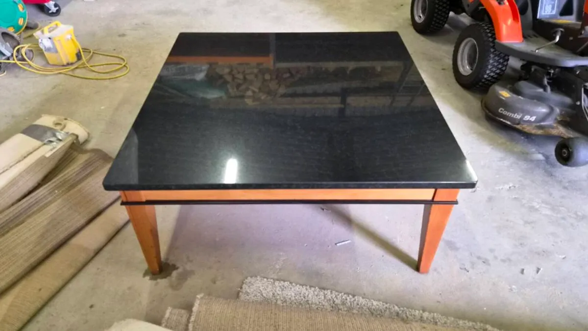 Coffee table - Image 1