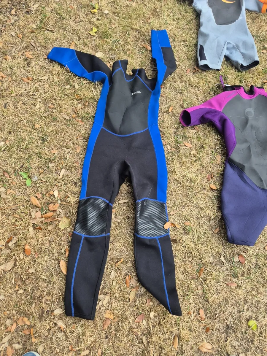 Wet suits - Image 2