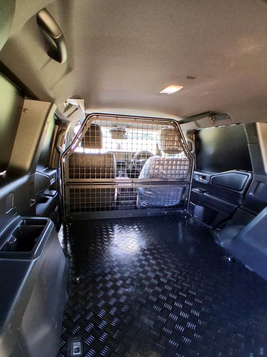 Toyota Landcruiser - Image 4