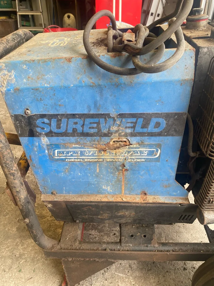 Gender welder generator - Image 1
