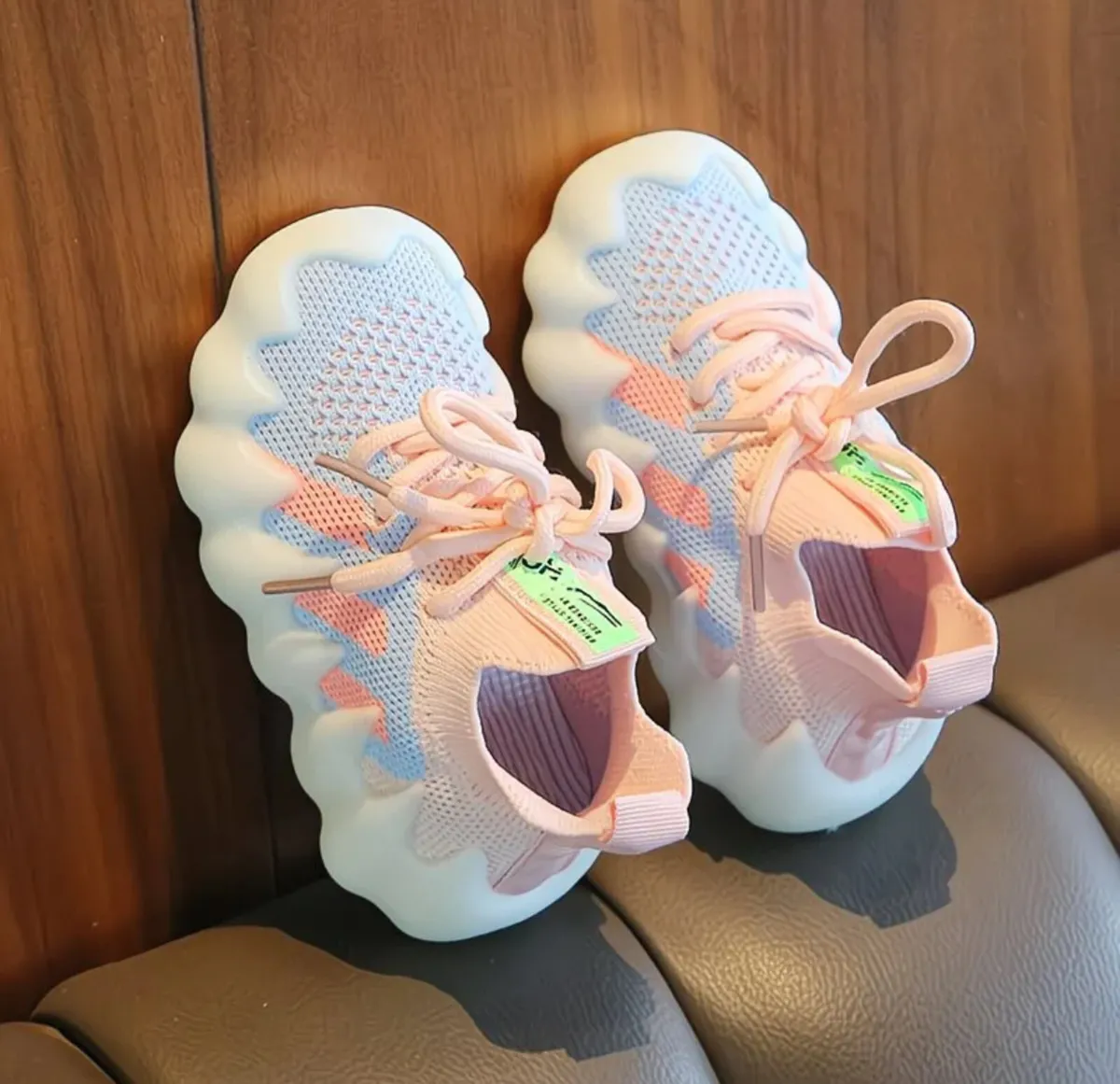 Kids shoes - Image 2