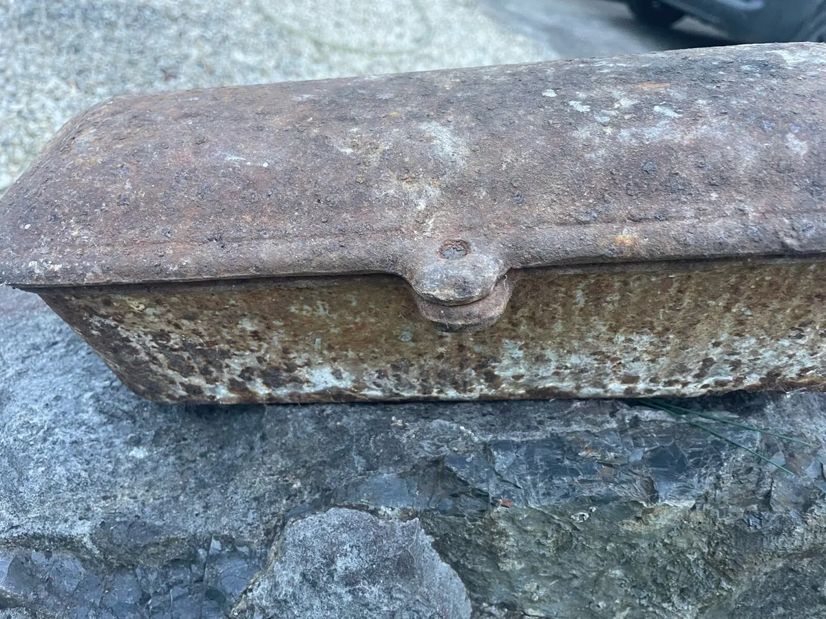 Tractor tool box - Image 1
