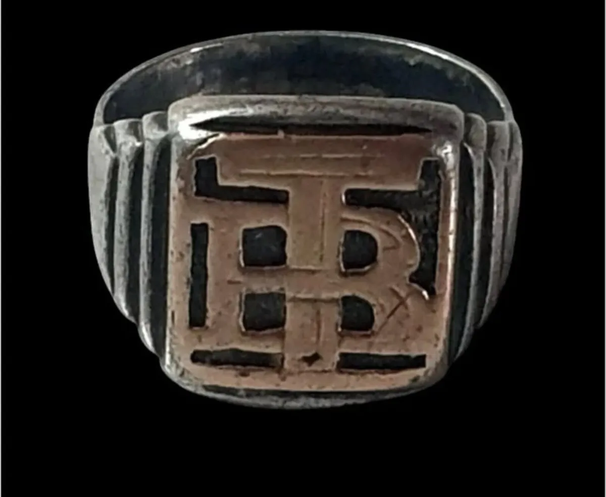 Vintage Thomas Burberry Silver & Gold Ring - Image 2