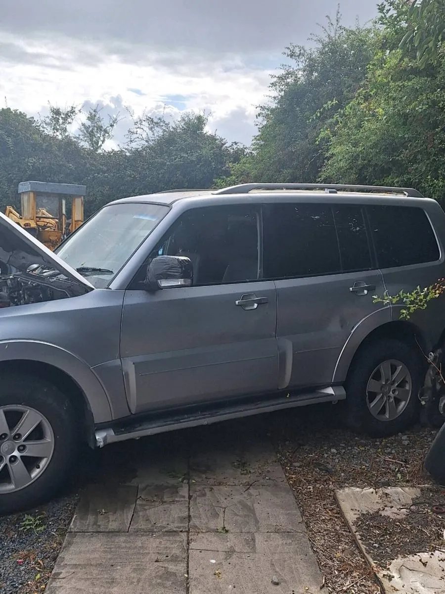 Pajero 1750 for 2 offers - Image 3