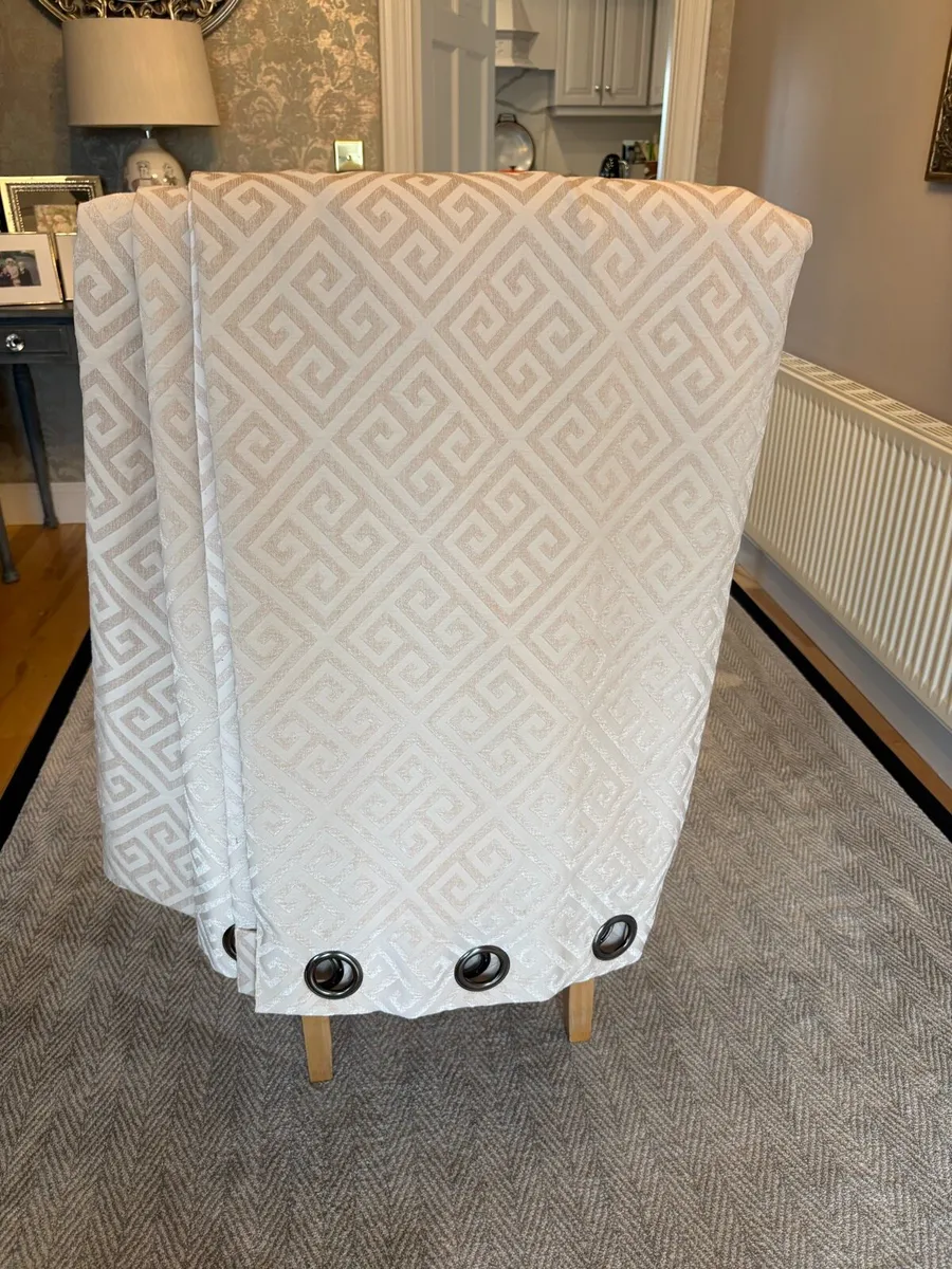 Scatterbox Curtains - Image 1