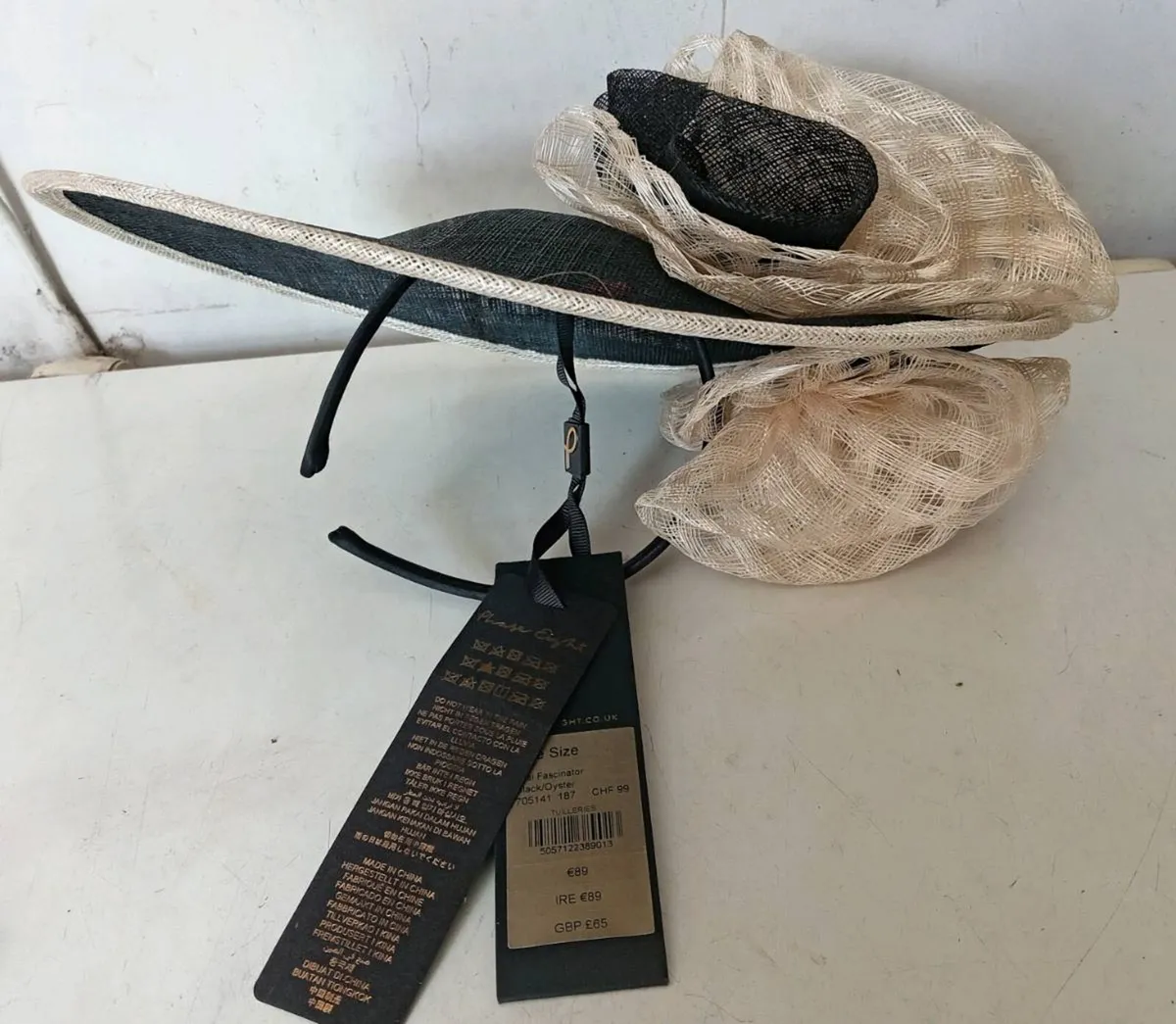 Headpiece Black and (Cream?) - Image 1