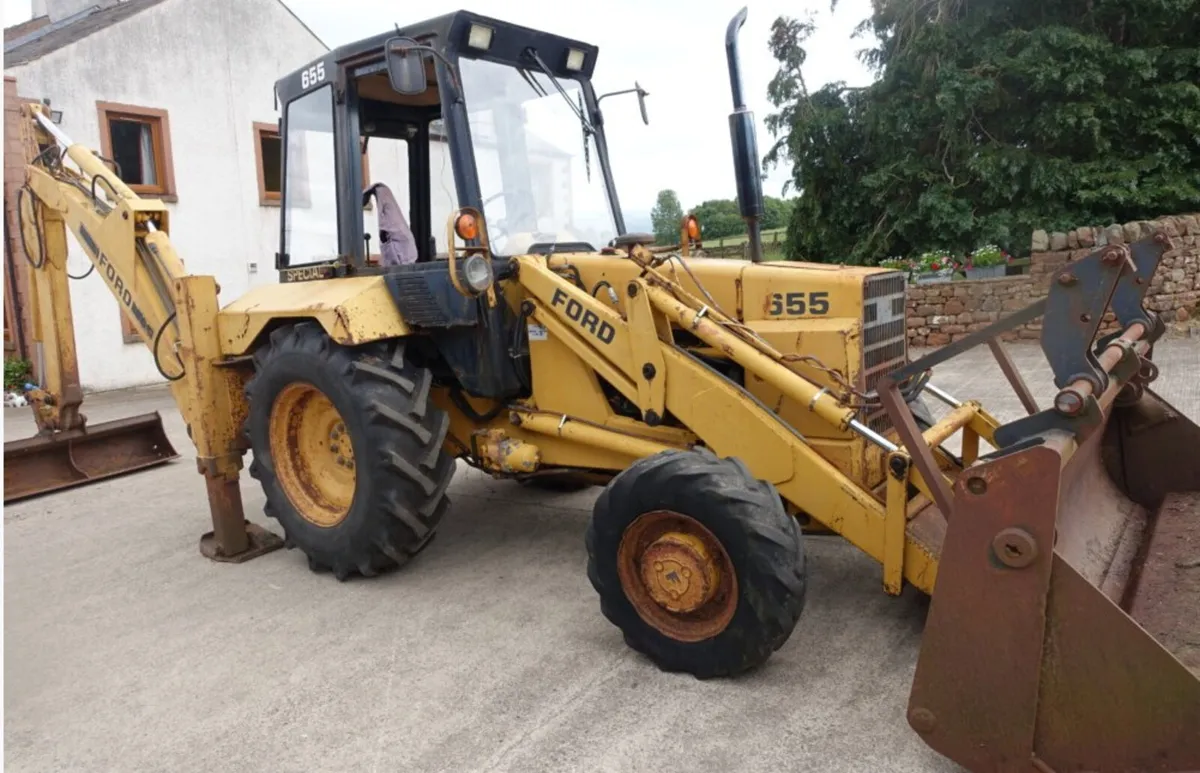 FORD 655 4WD BACKHOE - Image 3
