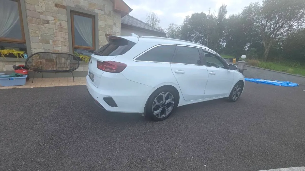 Kia ceed sportswagon commercial - Image 1