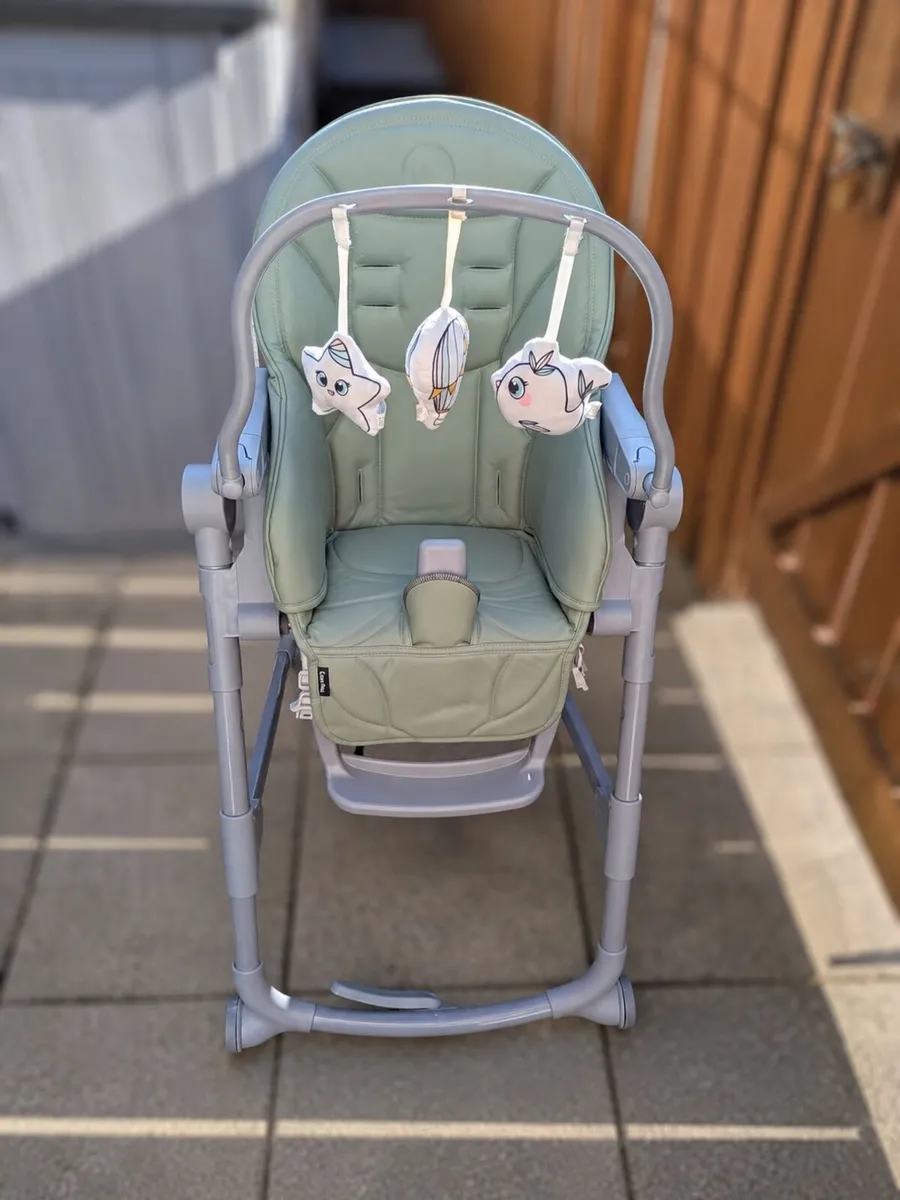 FREE HIGH CHAIR + Table & many baby items - Image 1
