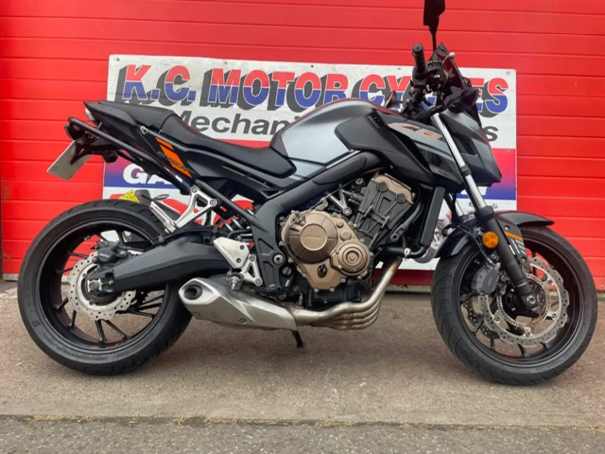Honda CB650F - Image 3