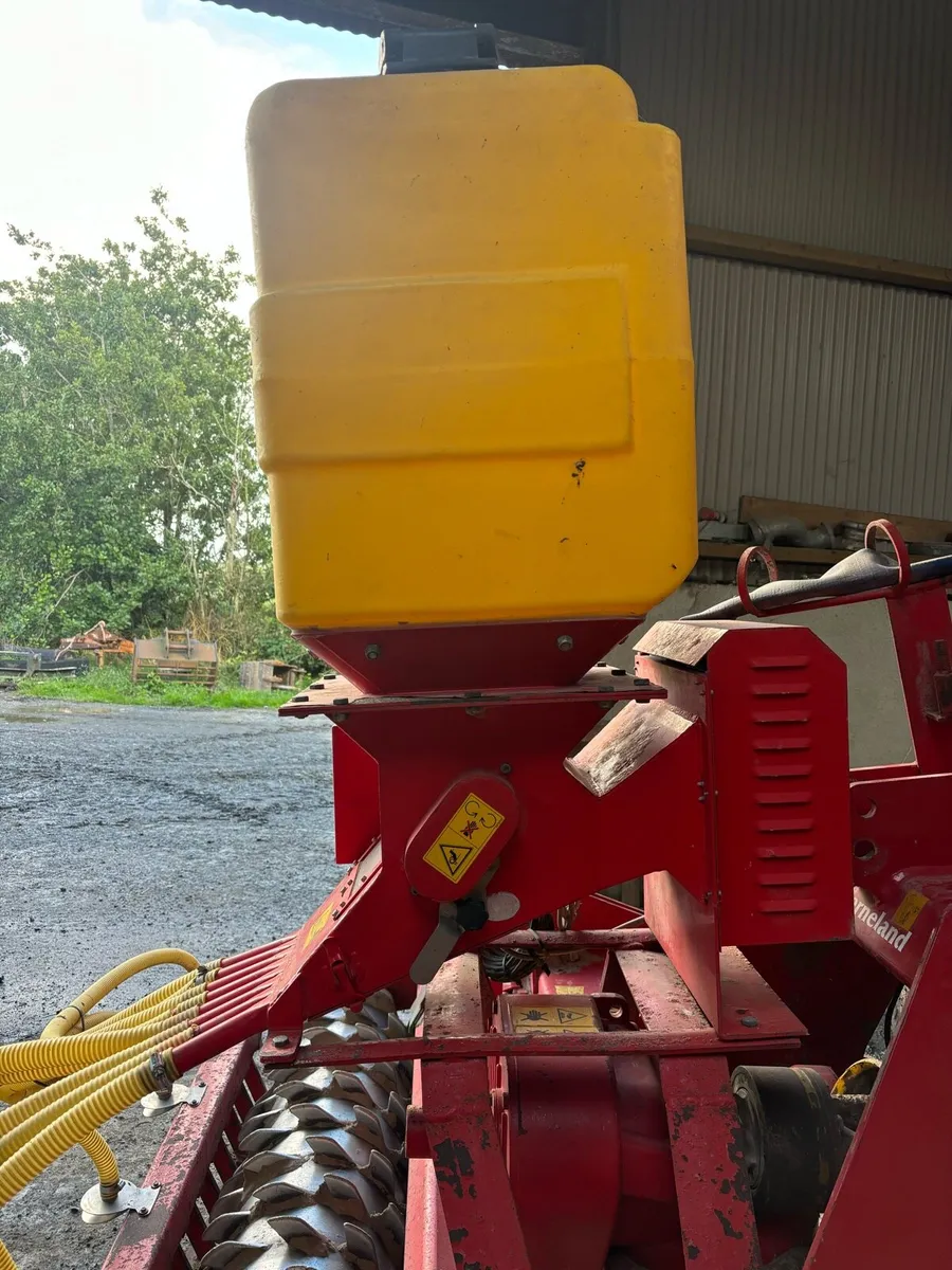 Spaldings air seeder - Image 2