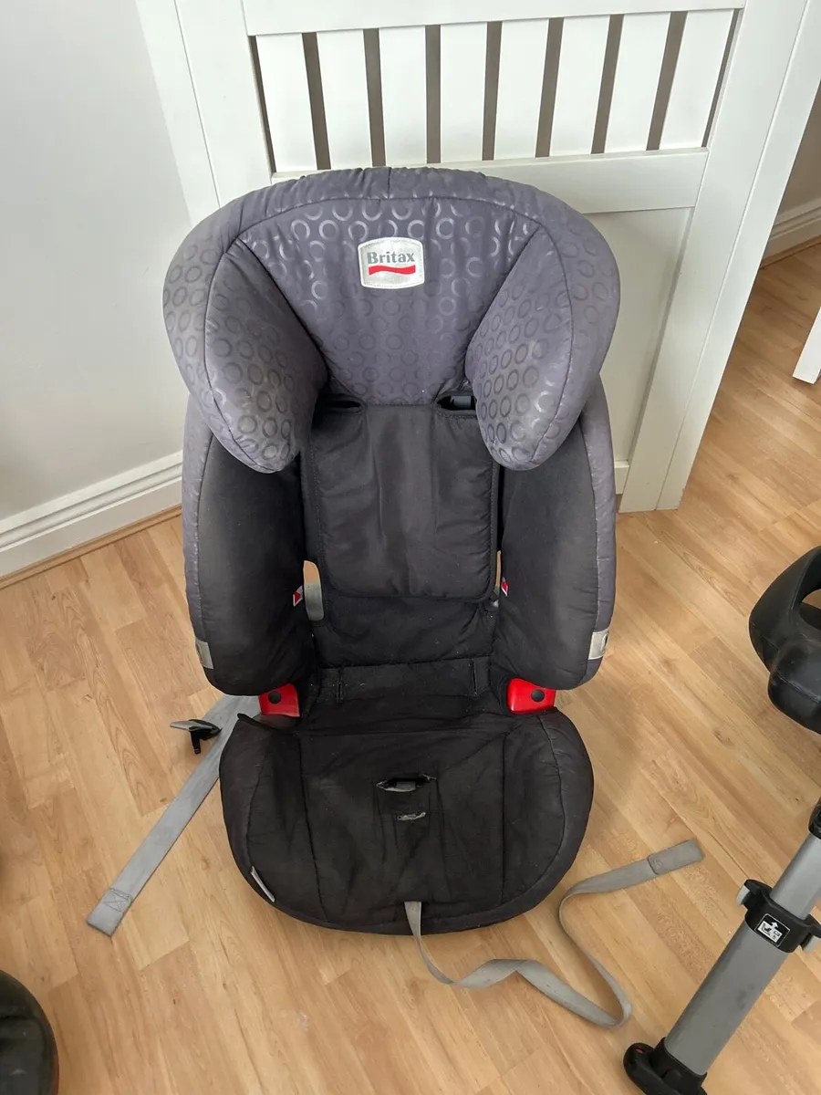 Car seat - Image 1