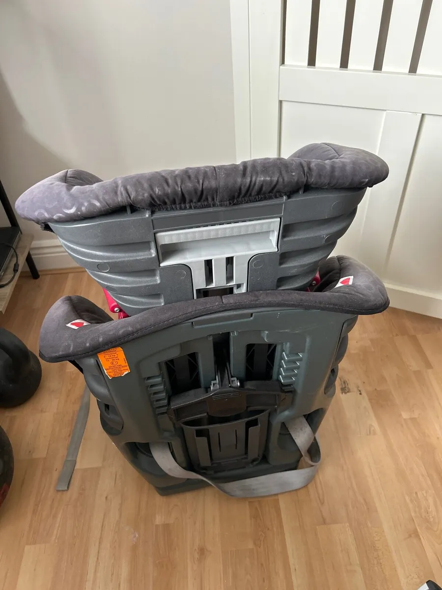 Car seat - Image 2