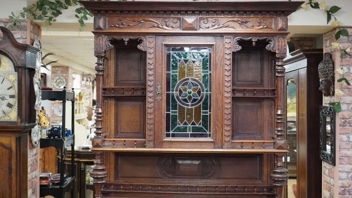 Belgian Oak Cabinet c.1890 - Image 3