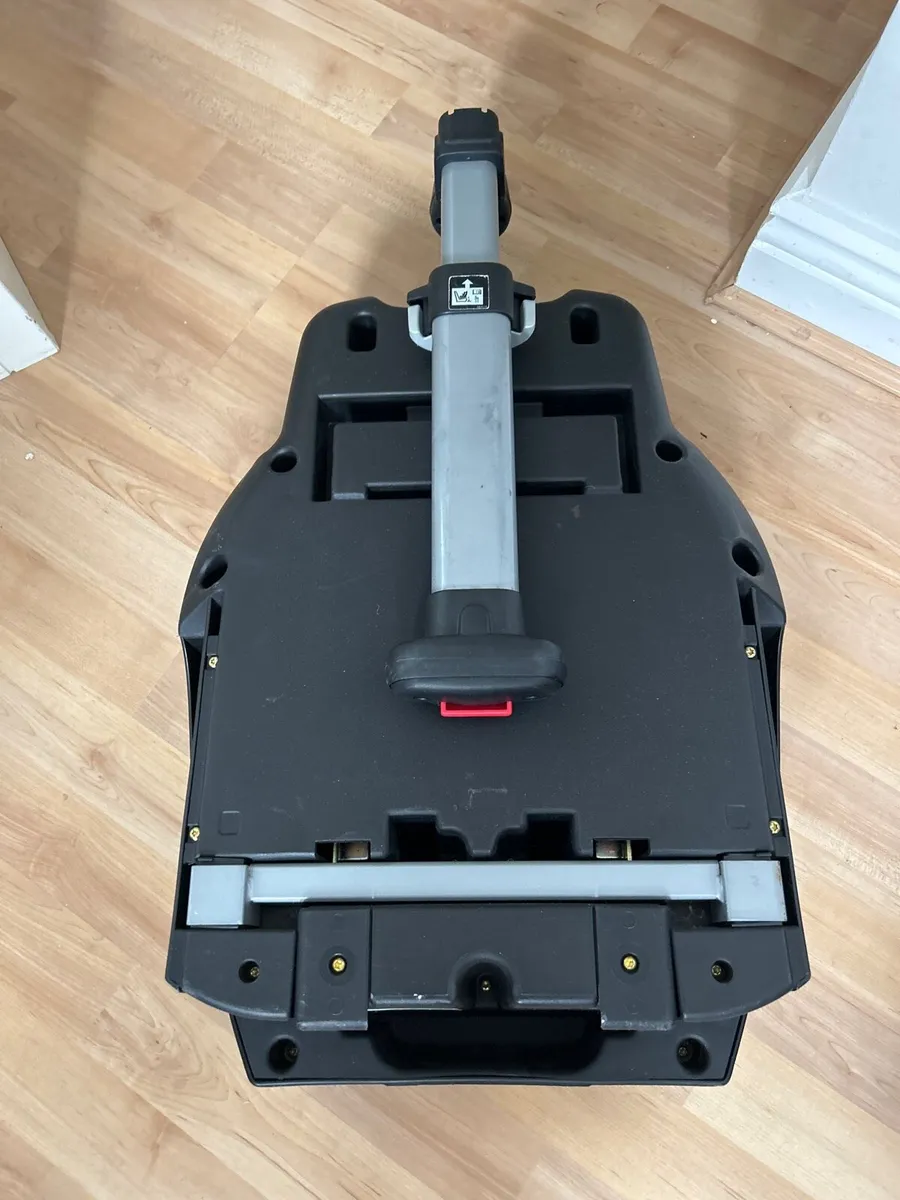 Maxi cosi base - Image 3