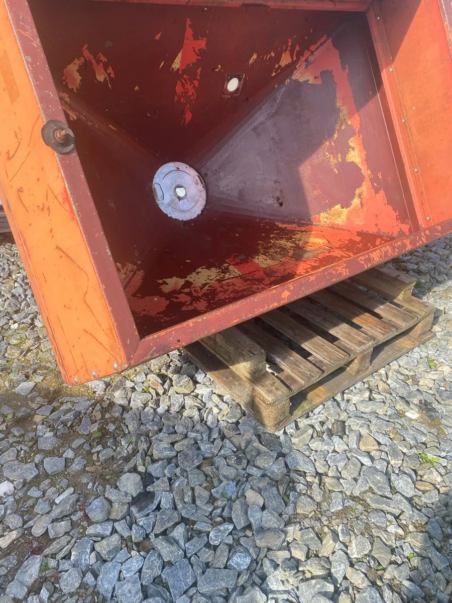 kuhn sower bin and parts - Image 2