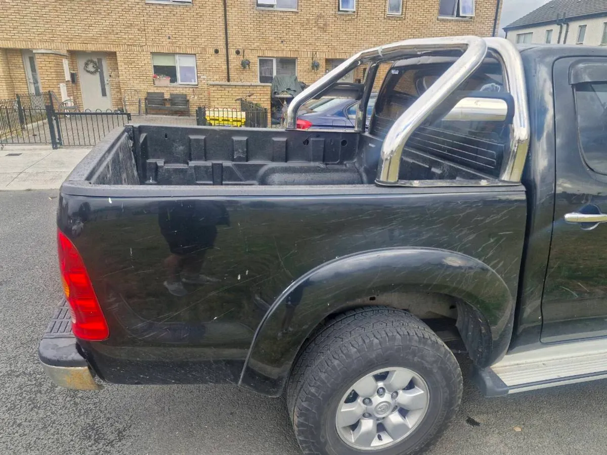 Toyota hilux tub for sale 4x4 jeep - Image 3